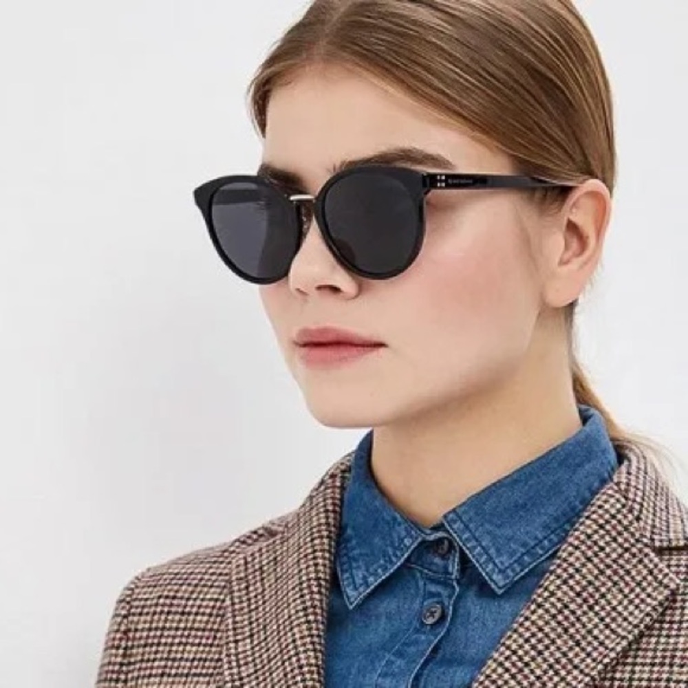 GIVENCHY BLACK ROUND ACETATE UNISEX SUNGLASSES GV 7115/F/S